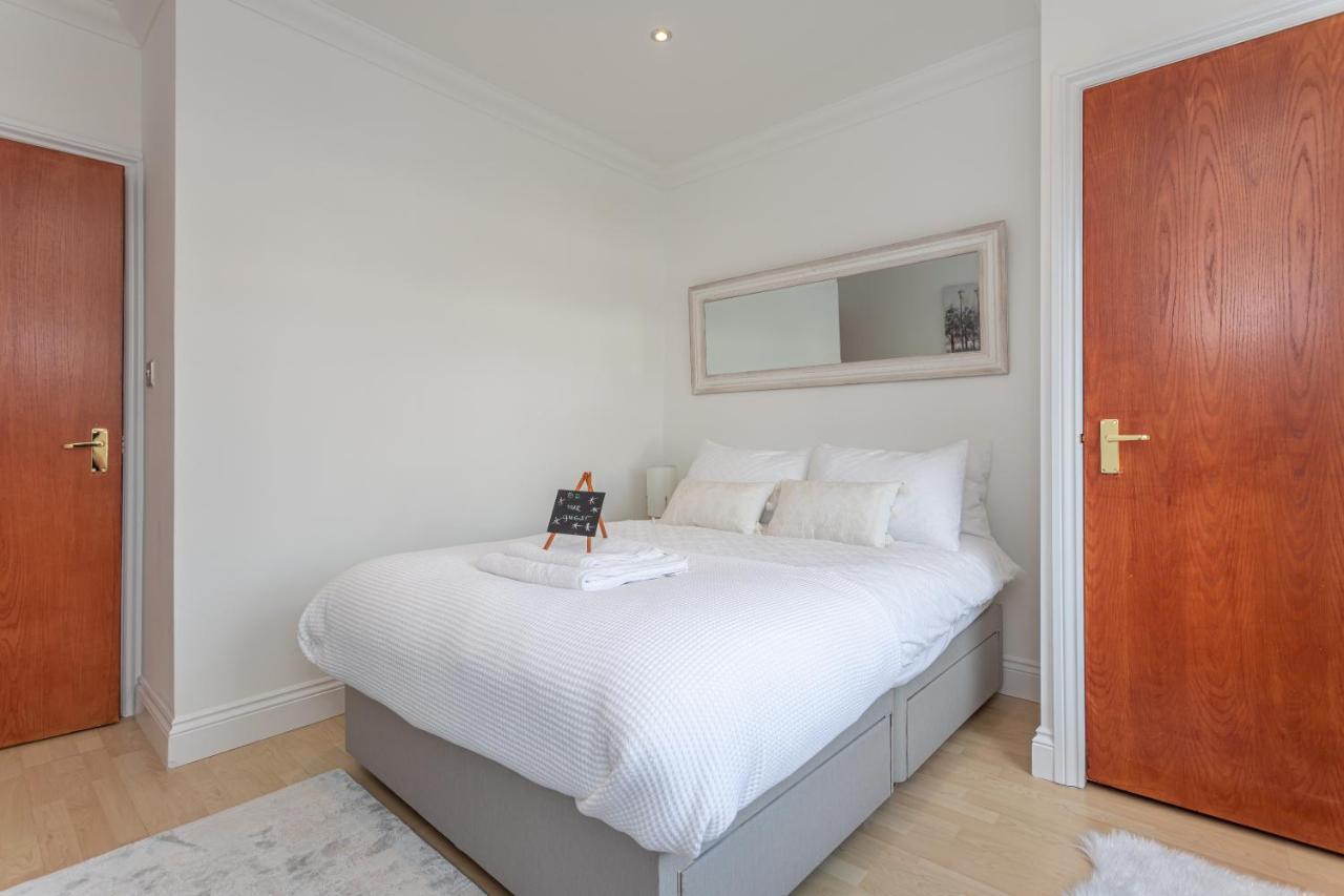 Luxury Granada Apartments - 1 & 2 Bed Flats W Free Parking Perfect For Contractors, Students Near The Beach Portsmouth Exteriér fotografie