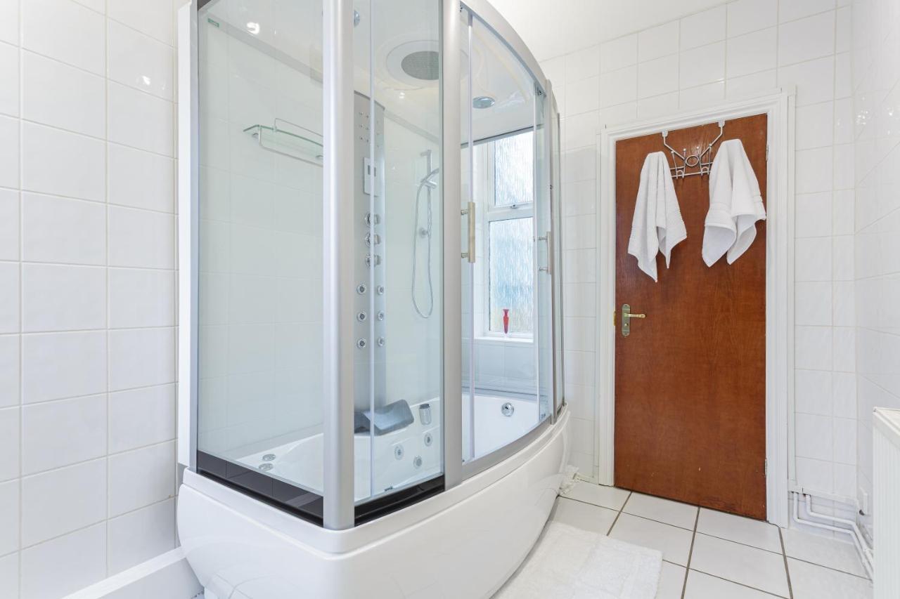 Luxury Granada Apartments - 1 & 2 Bed Flats W Free Parking Perfect For Contractors, Students Near The Beach Portsmouth Pokoj fotografie