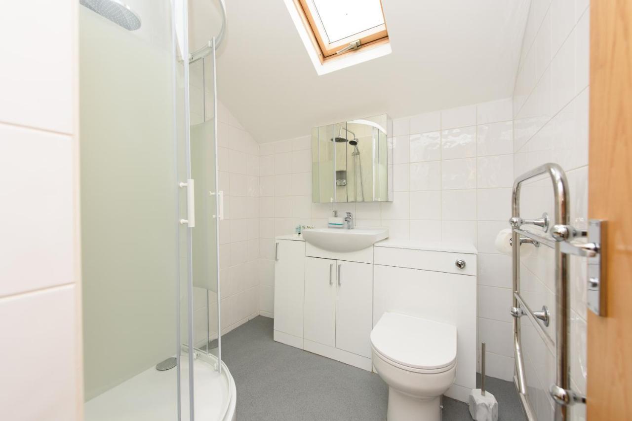 Luxury Granada Apartments - 1 & 2 Bed Flats W Free Parking Perfect For Contractors, Students Near The Beach Portsmouth Pokoj fotografie