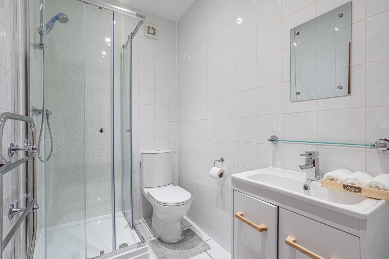 Luxury Granada Apartments - 1 & 2 Bed Flats W Free Parking Perfect For Contractors, Students Near The Beach Portsmouth Exteriér fotografie